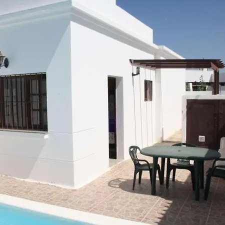 Apartamento Puerto Del Carmen Sleeps 4 Pool Wifi